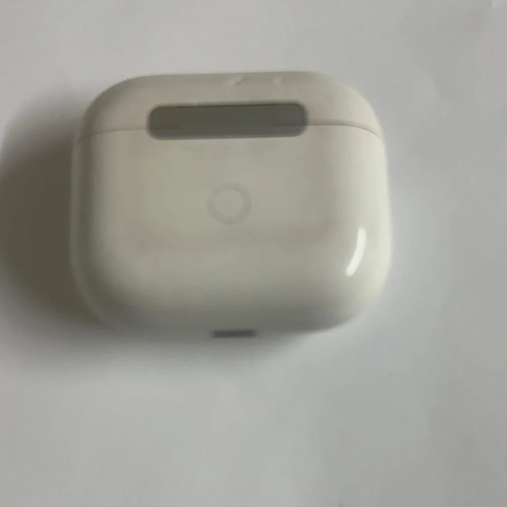 Wireless Earbuds with Charging Case - White